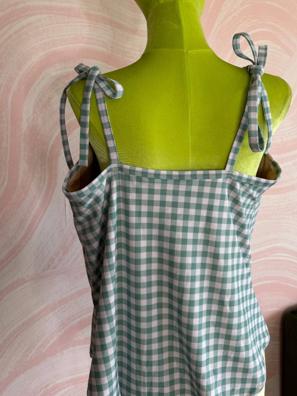 Old Navy vintage style Plus-size swimsuit - Picture 3 of 4
